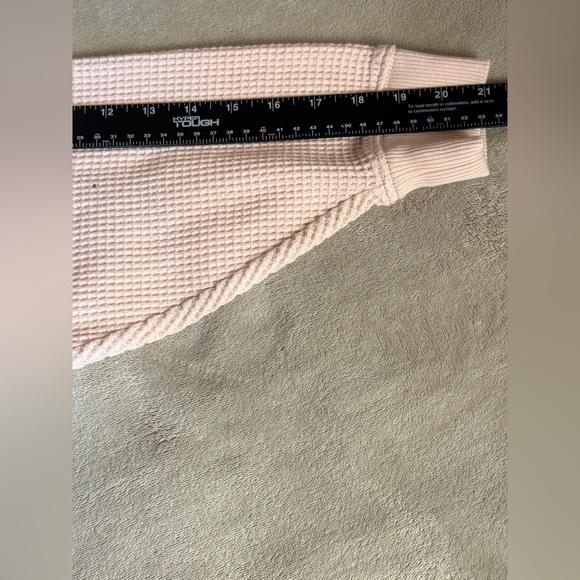 Aerie Oversized Dusty Pink Waffle Knit Thermal Crewneck Sweater Size L - Picture 7 of 8